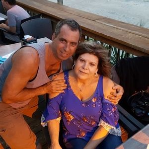 Meet your Posher, Connie